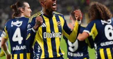 Rewrite
Fenerbahce
vs
Caykur Rizespor – Notícias e Prováveis Escalações to FRENCH: translate all country names to French and adapt team/club names to their standard French exonyms when widely used (e.g., Bayern Munich → Bayern Munich, Inter Milan → Inter Milan or Inter de Milan if commonly used in French media); otherwise keep official club names; preserve original casing; output only the transformed title.
