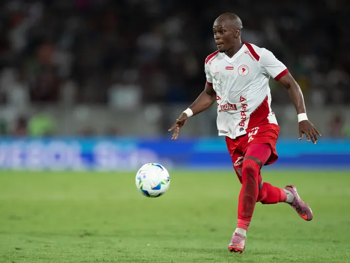 Amérique
vs
Macara – Nouvelles et Probables Éléments de Composition