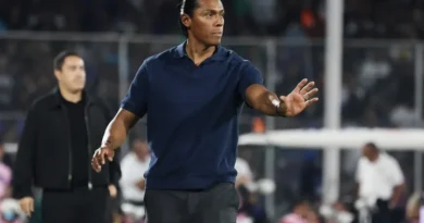 Rewrite
Cruz Azul
vs
Puebla – Notícias e Prováveis Escalações to FRENCH: translate all country names to French and adapt team/club names to their standard French exonyms when widely used (e.g., Bayern Munich → Bayern Munich, Inter Milan → Inter Milan or Inter de Milan if commonly used in French media); otherwise keep official club names; preserve original casing; output only the transformed title.