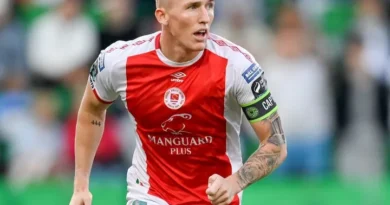 St Patrick's
vs
Derry – Nouvelles et Probables Éléments de Composition