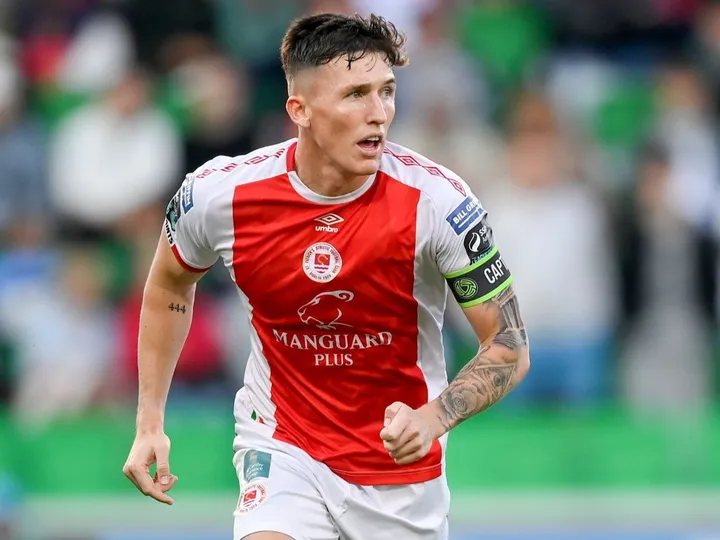 St Patrick&rsquo;s
vs
Derry – Nouvelles et Probables Éléments de Composition